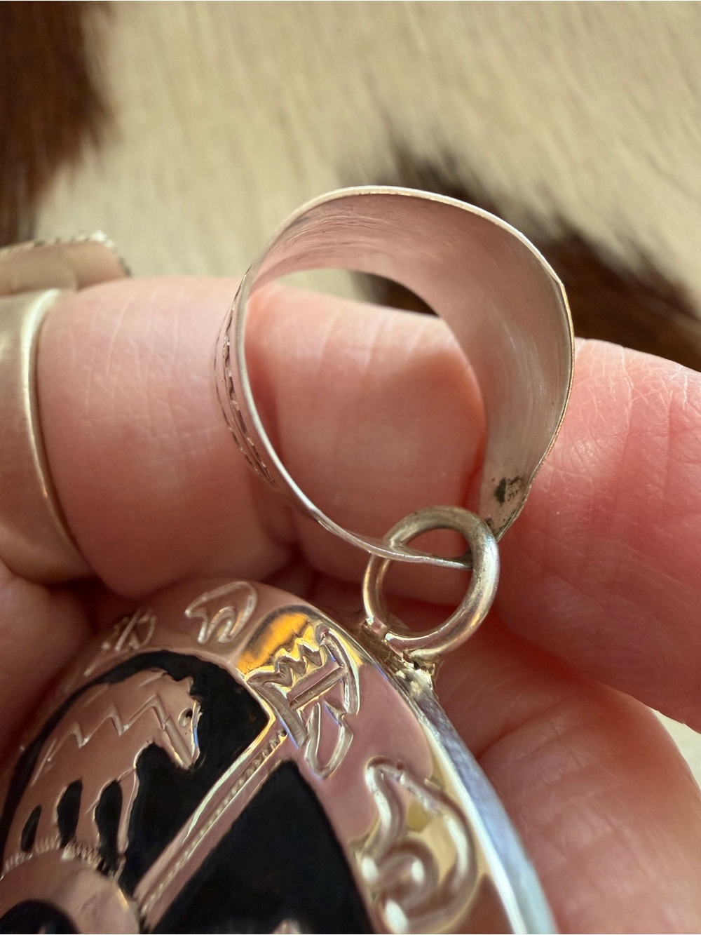 ❤️ Signed Navajo Alonzo Mariano Bear Claw Story Teller Pendant Sterling 2.69”L - Picture 9 of 16